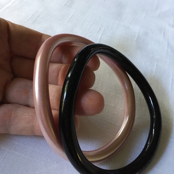 Wavy Bangles Pair - Picture 4 of 7